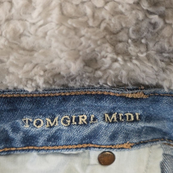 American Eagle Outfitters Blue Distressed Jean Shorts - Picture 3 of 3